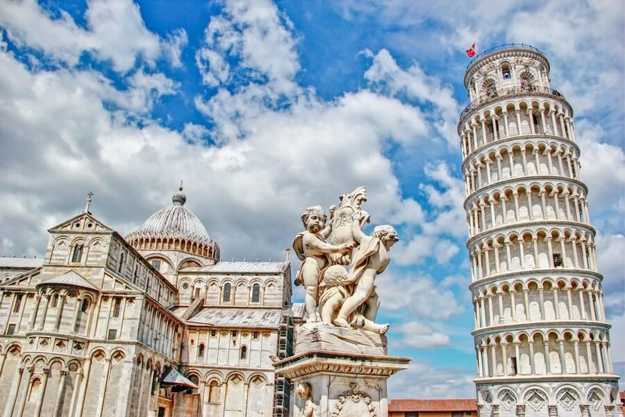 Florence: Pisa, Siena and San Gimignano Day Trip with Lunch - Chianti winery lunch and tasting at Poggio ai Laghi