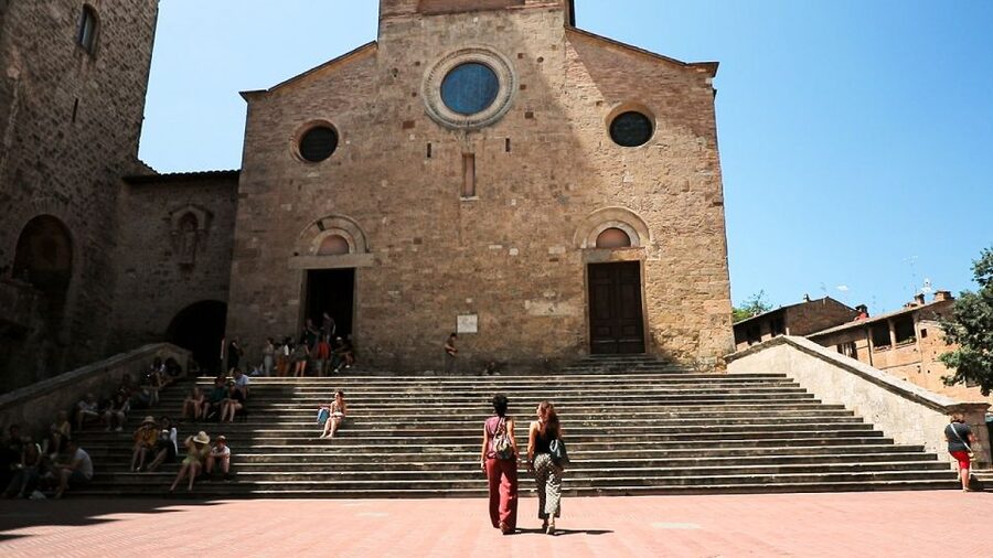Florence: Pisa, Siena, S. Gimignano, Chianti Wine & Lunch - Chianti Hills Drive-By: The Best Part Might Be What You Notice From the Bus