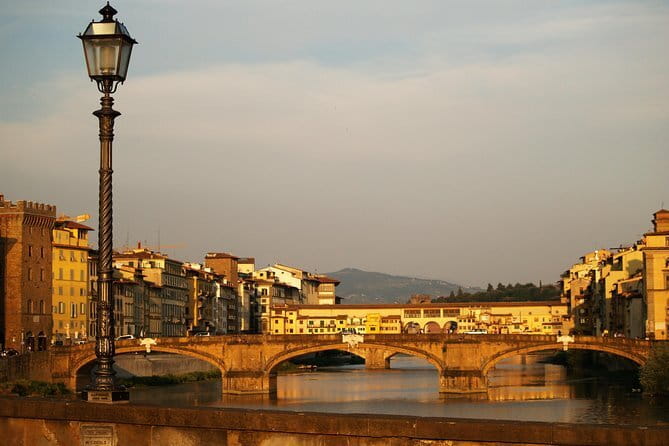 Florence River Cruise on a Traditional Barchetto - Ponte Vecchio From the Arno: The View That Feels Like a Secret