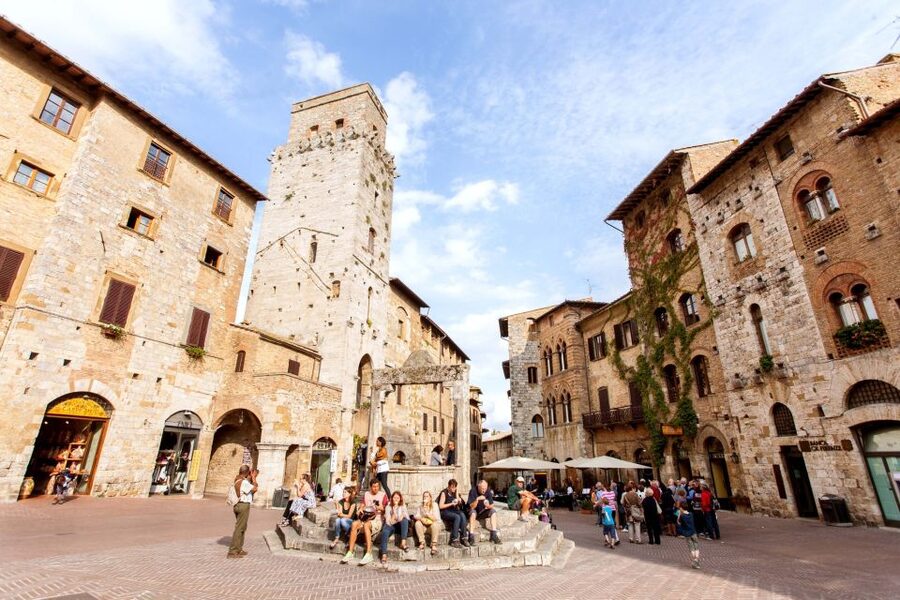 Florence: Siena, San Gimignano & Monteriggioni with Tasting - Chianti tasting at a local estate: smart, not just a sip