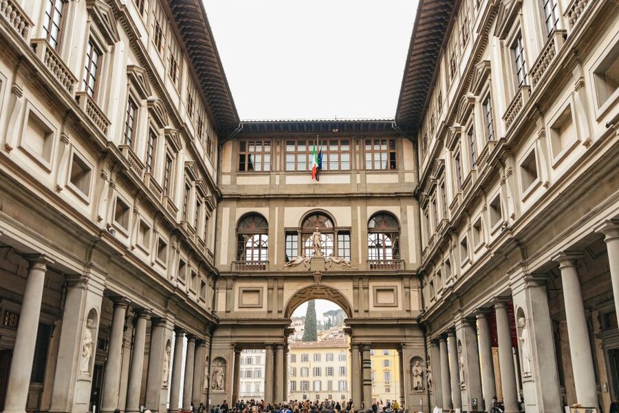 Florence: Skip-the-Line Uffizi Small Group Tour - Skip-the-line entry: useful, but still manage expectations