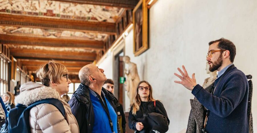 Florence: Skip-the-Line Uffizi Small Group Tour - The priority detail you cannot ignore: lifts are out, stairs are in