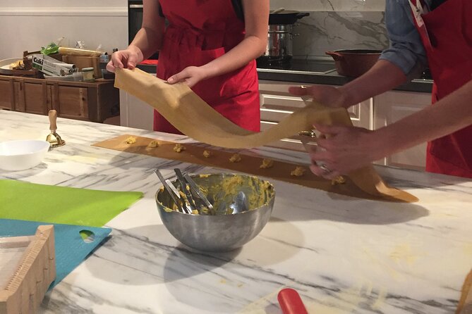 Florence Small-Group Pasta Class with Seasonal Ingredients - A 2.5-hour pasta lesson that ends with dinner you helped make