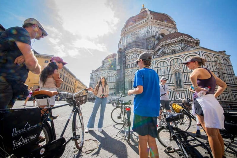 Florence: The Original City Bike Tour with a Guide - Craft streets to Palazzo Pitti, a more local rhythm