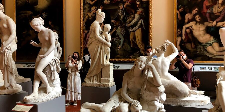 Florence: Timed Entry Ticket to Michelangelo's David & eBook - Using the multilingual PDF eBook guide without a live guide