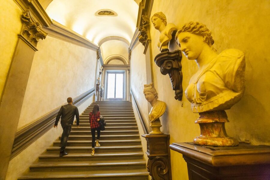 Florence: Uffizi Gallery Tickets with Optional Audio Guide - Michelangelo, Leonardo, Raphael: How to Navigate the Renaissance Superstars