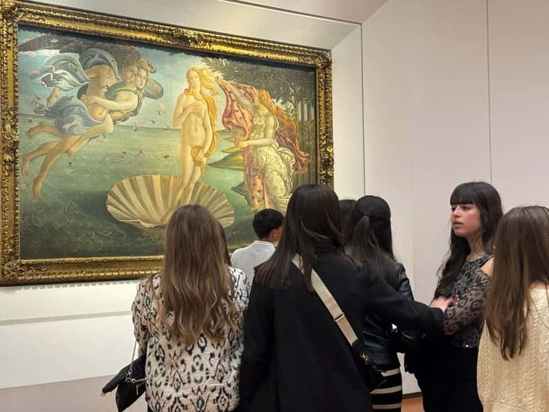 Florence: Uffizi Skip-the-Line Ticket & Digital Audio Guide - Inside the Uffizi building, Giorgio Vasari’s spaces and how to pace them