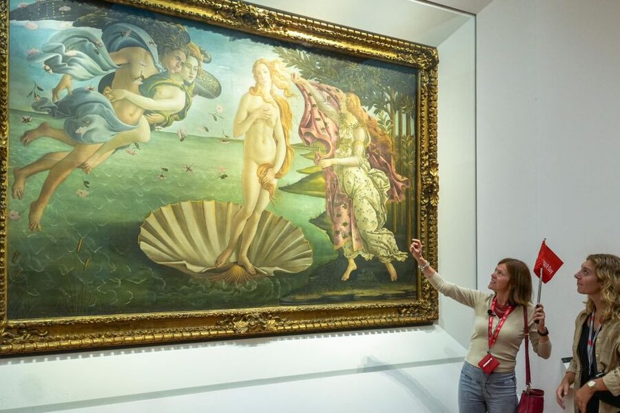 Florence: Walking Tour with David, Duomo & Uffizi Gallery - Medici Power in Piazza della Signoria and Palazzo Vecchio