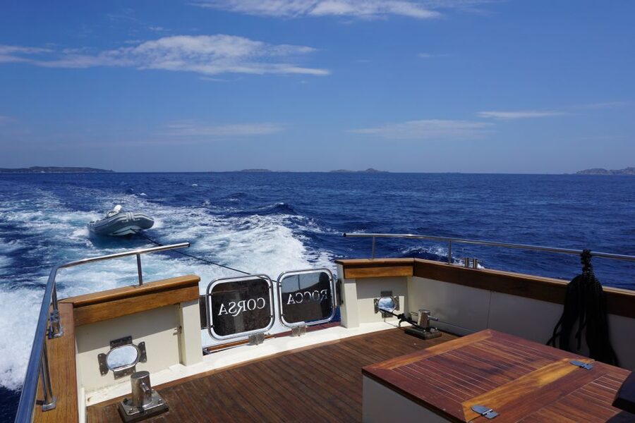Forio: Ischia Island Boat Tour with Local Lunch and Swimming - Boat comfort, seating, and bathroom access