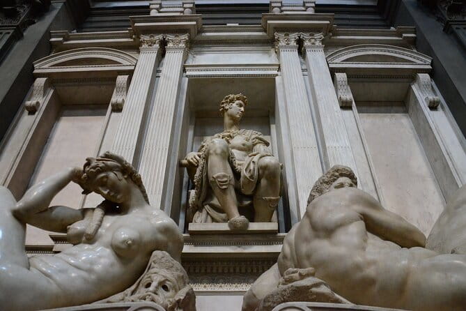 From Florence: Pisa Afternoon Tour & Leaning Tower Access - Piazza dei Cavalieri and Camposanto: The calmer side of Pisa