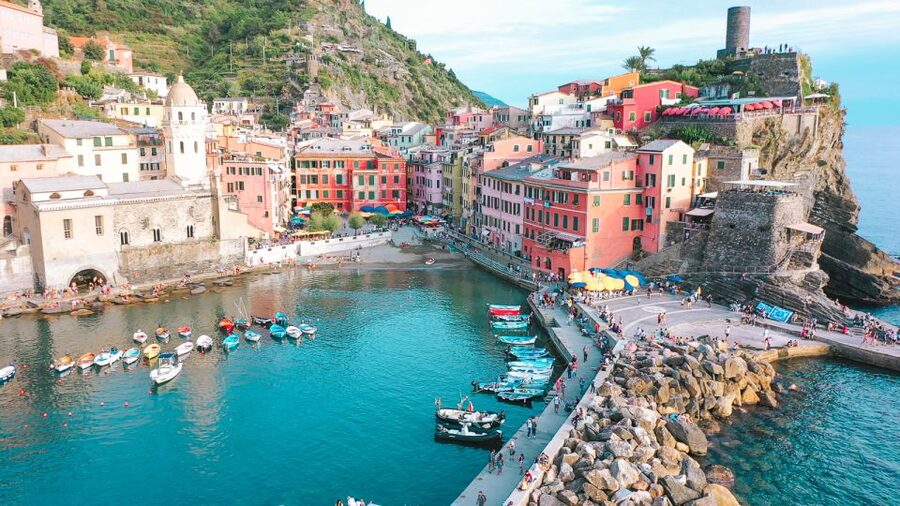 From Florence: Seaside Beauty Day Trip to Cinque Terre - The practical case for Cinque Terre, packed into 12 hours