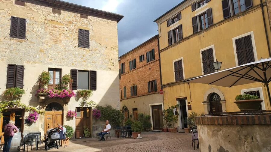 From Florence: Tuscany Hills Wine Tour - Montalcino stop: one more tasting and some smart shopping time