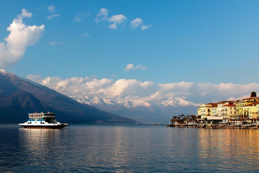 From Milan: Lake Como Cruise with Visits to Como & Bellagio - Meeting point in Milan, and why the first 20 minutes matter