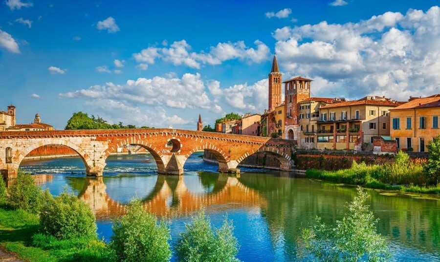 From Milan: Verona, Sirmione and Lake Garda with Boat Cruise - Should you book it, or book something else?