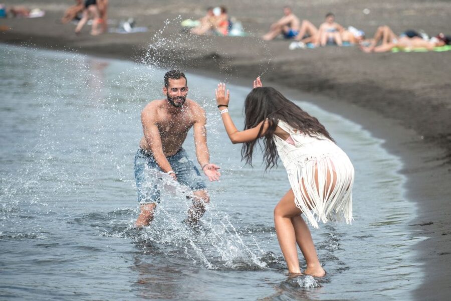 From Milazzo: Lipari and Vulcano Day Trip - Vulcano and Its Sulfur Reality: Baths, Beach Time, and What to Expect