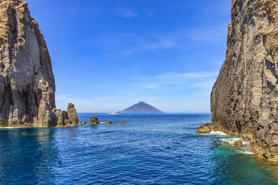 From Milazzo: Panarea and Stromboli Boat Trip by Night - Comfort, crowds, and motion sickness: how to set yourself up well