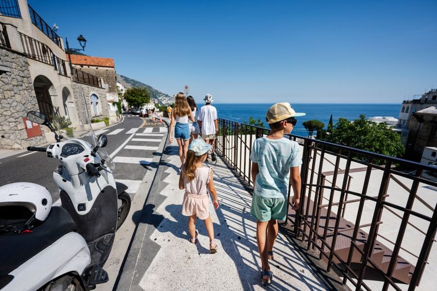 From Naples: Ferry to Amalfi and Positano - Positano free time: Spiaggia Grande and the town’s vertical layout