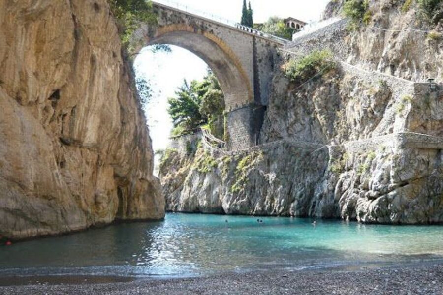 From Naples: Pompeii & Amalfi Coast Full-Day Trip with Lunch - Amalfi Free Time: The Town Portion That Feels Worth It