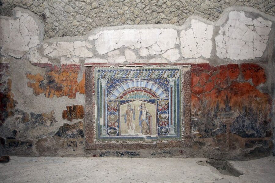 From Naples: Pompeii and Herculaneum Tour with Lunch - Should You Book This Pompeii and Herculaneum Tour With Lunch?