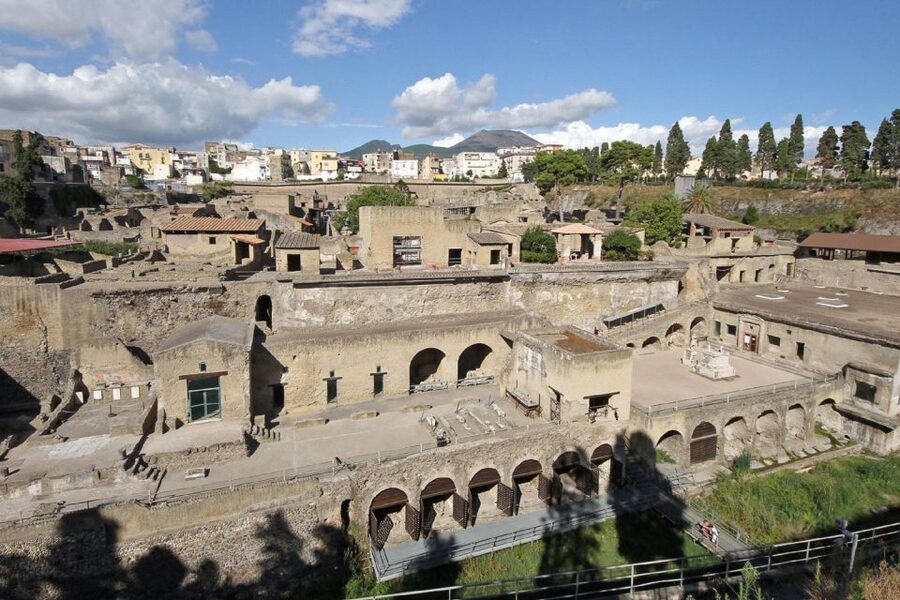 From Naples: Pompeii and Herculaneum Tour with Lunch - Lunch Break at Pompeii: What the Included Meal Usually Looks Like