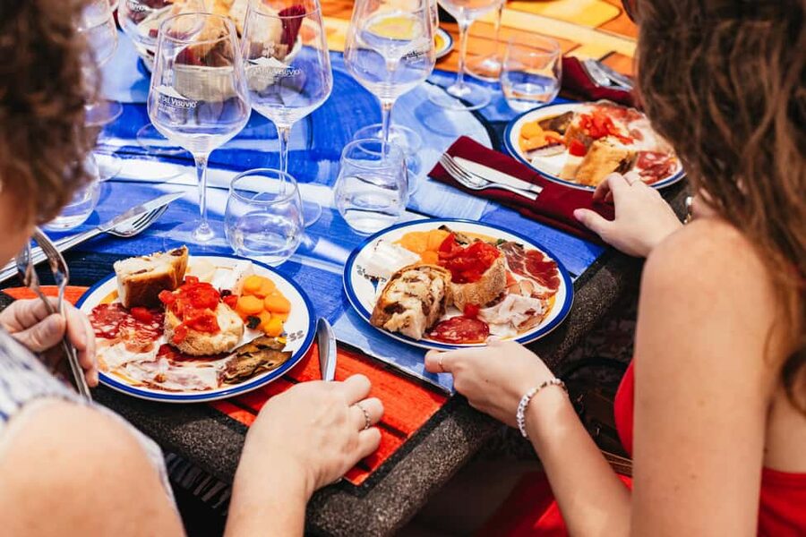 From Naples: Wine Tasting Tour on Vesuvius Slopes with Lunch - From Naples pickup to Vesuvius slopes, it stays easy