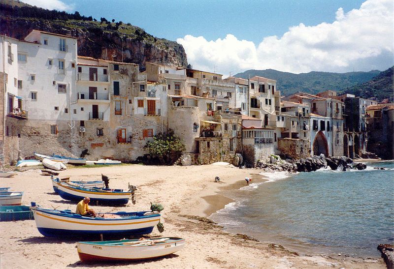 From Palermo: Monreale and Cefalù Half-Day Trip - Lavatoio wash basins: the medieval detail stop people actually enjoy