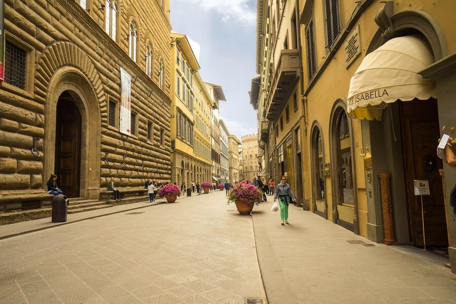 From Rome: Discover Florence & Pisa in a Full-Day Trip - Free Time in Florence: How to Use 2.5 Hours Wisely
