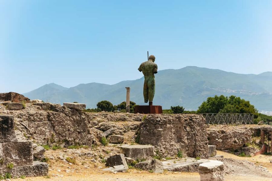 From Rome: Pompeii Day Trip with Optional Vesuvius and Lunch - Key highlights at a glance