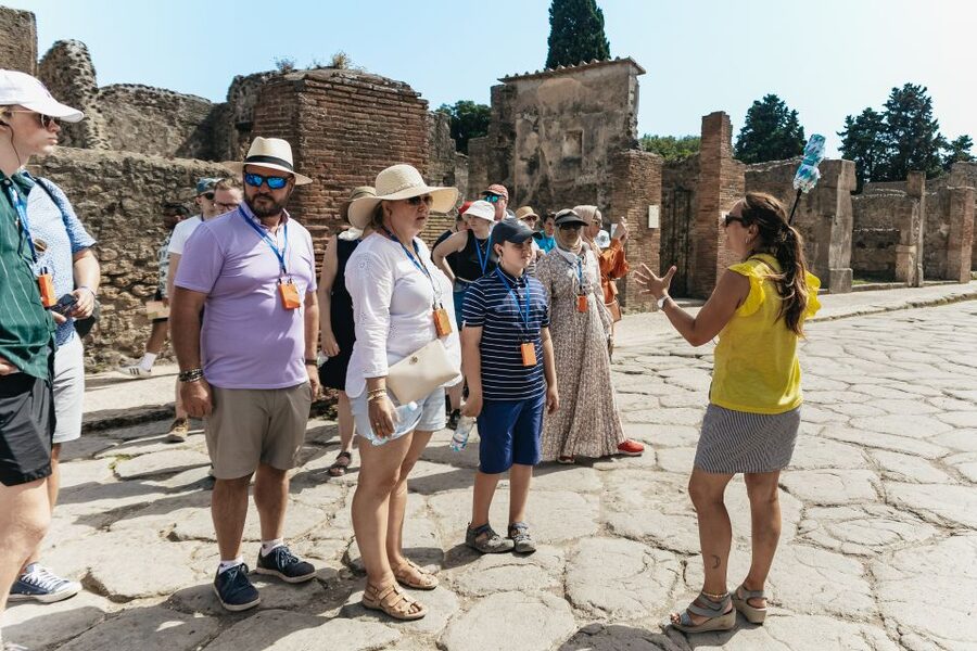 From Rome: Pompeii Day Trip with Optional Vesuvius and Lunch - What you should bring and how to be comfortable
