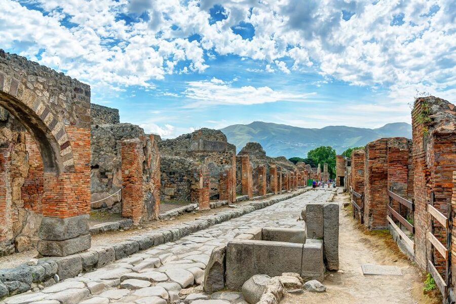 From Rome: Pompeii, Positano and Amalfi Full-Day Tour - Pompeii first: how to make your 2 hours count