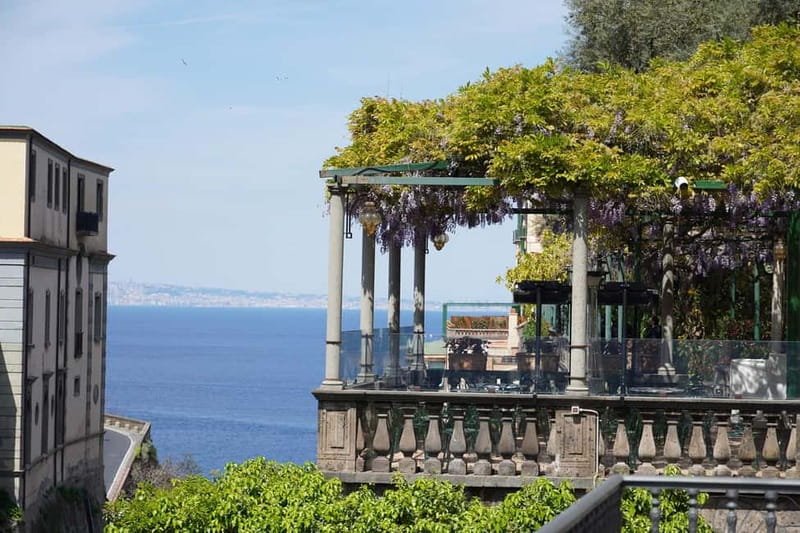 From Rome: Sorrento & Pompeii Day Trip with Guide or Ticket - Guided Pompeii with an archaeologist vs ticket-only entry