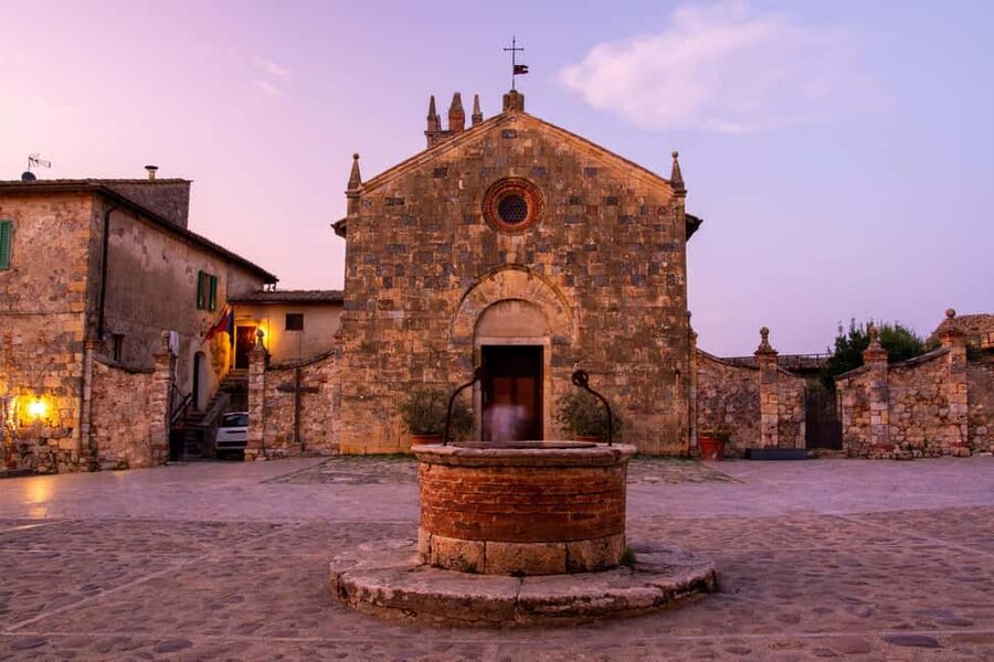 From Siena: Chianti and Castles Tour with Wine Tastings - Chianti countryside photo stops from the minivan window
