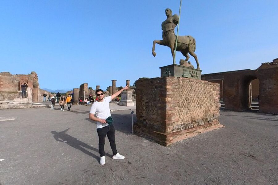 From Sorrento: Pompeii and Vesuvius Guided Tour with Lunch - Where the day starts and ends, and why that matters
