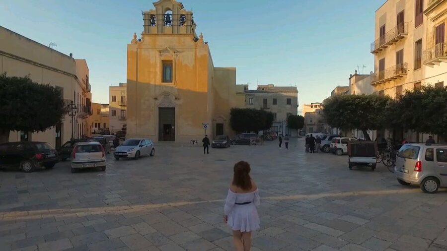 From Trapani: Day Cruise to Favignana & Levanzo with Lunch - Levanzo second: 1 hour in a tiny Mediterranean town