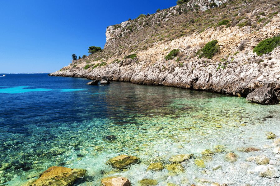 From Trapani: Favignana and Levanzo Egadi Island Day Cruise - Bue Marino and the fresh fruit aperitif that breaks up the swim grind