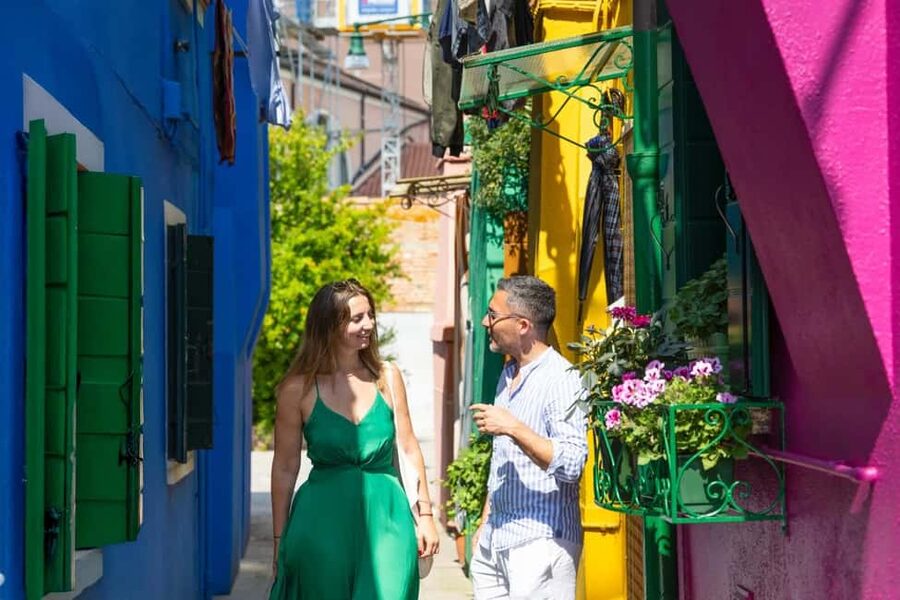 From Venice: Murano and Burano Half-Day Island Tour by Boat - Burano lace making, the guided intro, and colorful house time