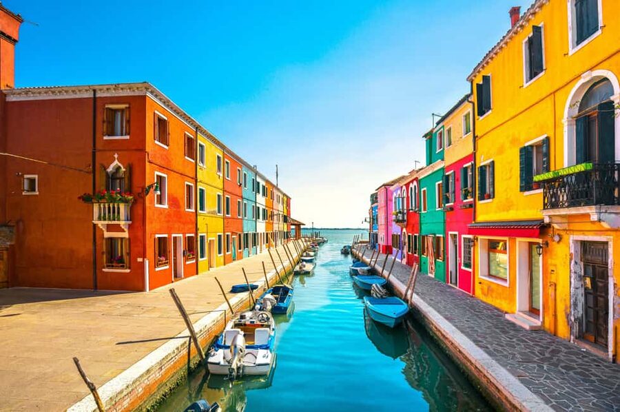 From Venice: Murano & Burano Guided Tour by Private Boat - The lagoon ride: 30 to 50 minutes of real Venice scenery