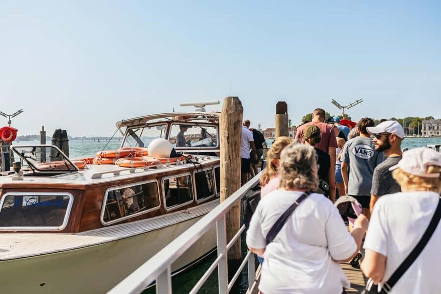 From Venice: Murano & Burano Guided Tour by Private Boat - Murano craft stop: turning sand into glass (and color)