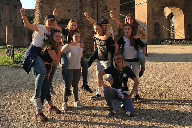 German Kolosseum und Forum Romanum - Colosseum and Roman Forum are hard to read on your own
