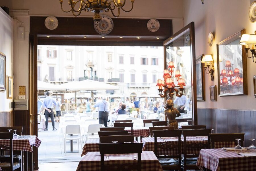 Heart of Florence: Dinner and Three Tenors Concert Ticket - Who should book Heart of Florence: Dinner and Three Tenors Concert?