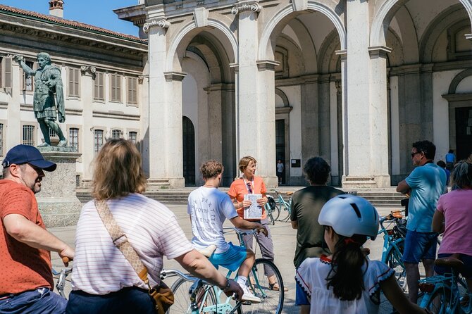 Highlights and hidden gems of Milan Bike Tour - Porta Nuova: modern Milan in architecture mode
