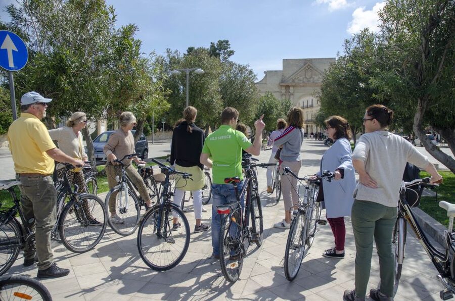 Lecce: City Highlights Guided Tour by Bike - Piazza del Duomo: the baroque centerpiece from street level