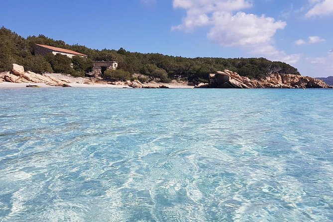 Luxury catamaran from Porto Rafael-Palau to the Maddalena Archipelago - Porto della Madonna: a natural swimming-pool feeling