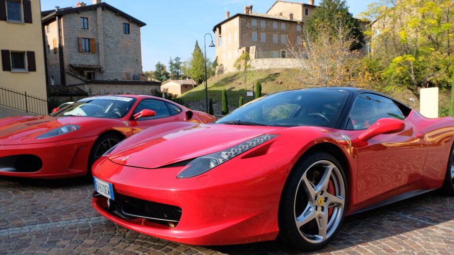 Maranello: Test Drive Ferrari 458 - Driving the Ferrari 458 Italia around Maranello: what you can realistically expect