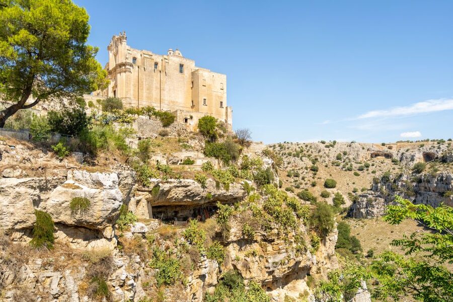 Matera: Sassi Tour with Cave House and Rupestrian Church - Two hours in Matera’s Sassi, and why it works