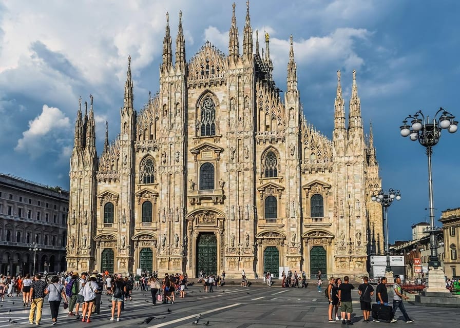 Milan: Cathedral and Terraces Guided Tour with Tickets - The “Bull Balls” Moment and Milan’s Playful Side