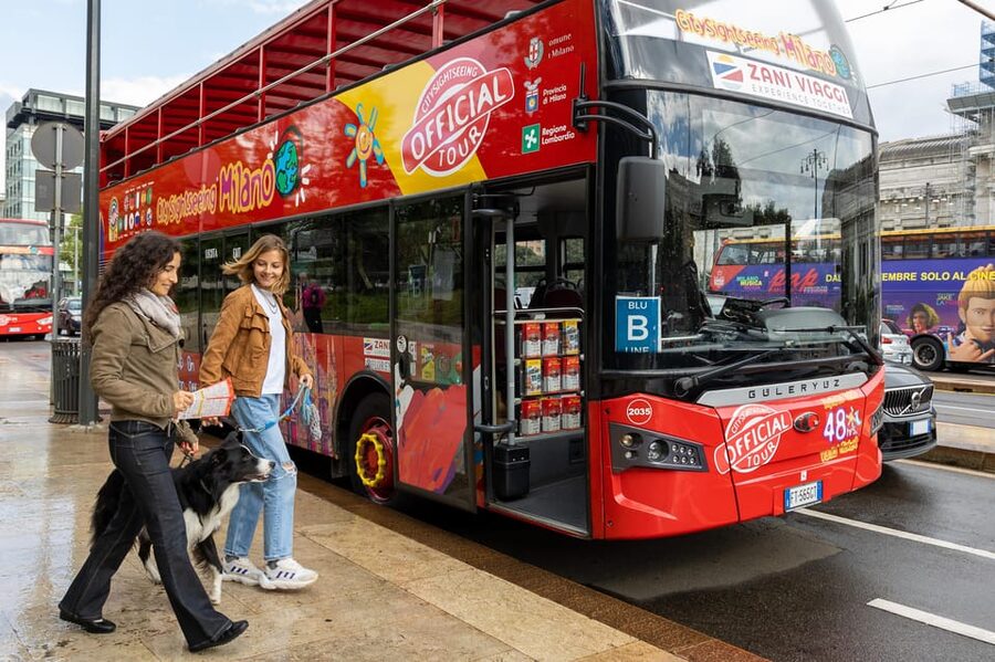 Milan: City Sightseeing Hop-On Hop-Off Bus with Audio Guide - Onboard comfort and practical extras (Wi-Fi, maps, and kids audio)