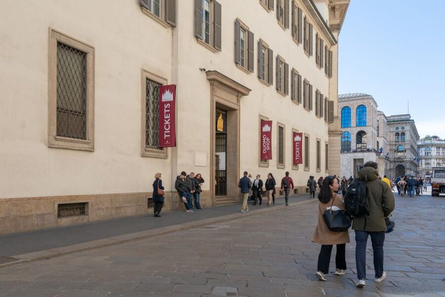 Milan: Fast-Track Milan Cathedral and Terraces Guided Tour - Who should book this Duomo and terraces tour
