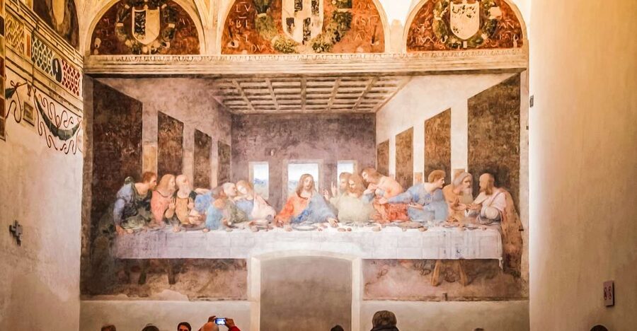 Milan: Guided Walking Tour & Last Supper Visit with Ticket - Duomo area finish: seeing the façade and staying oriented