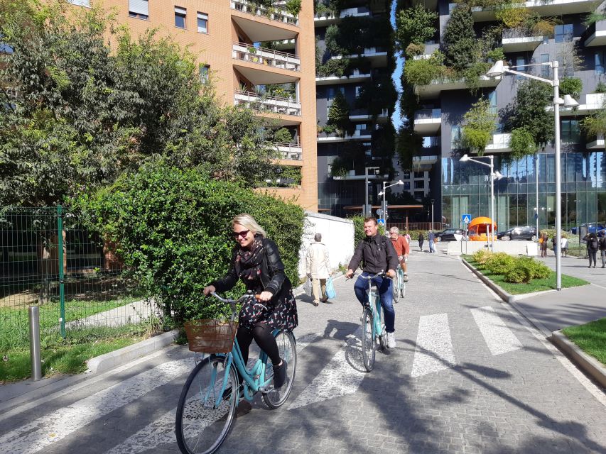 Milan: Highlights and Hidden Gems Guided Bike Tour - Porta Nuova’s Cutting-Edge Architecture, Fast Contrast After the Old School